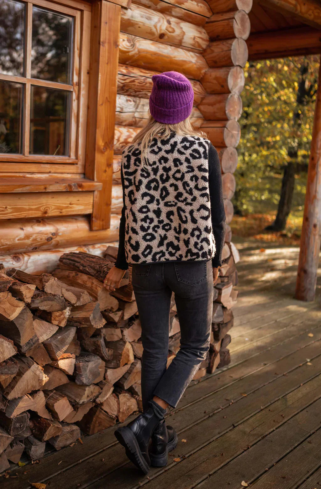Astrid | Leopard strikket vest